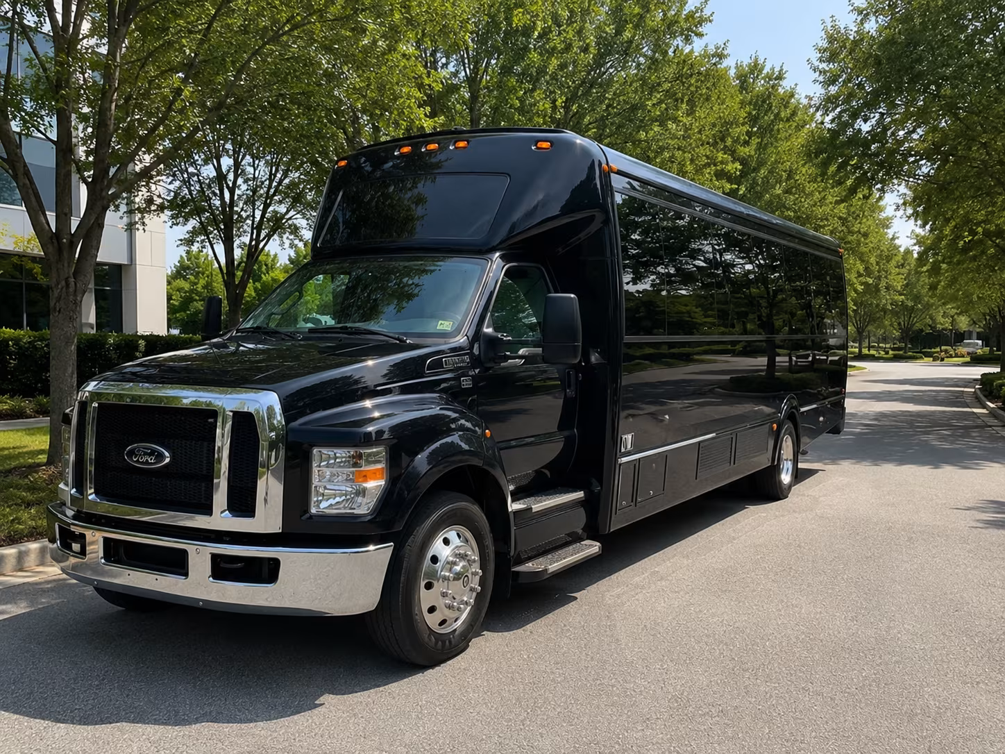 Glendale Birthday, Sweet 16, & Quinceañera Transportation party bus exterior